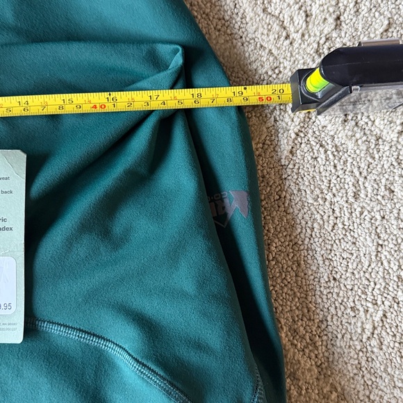 REI active pursuits 7/8 tight - Picture 7 of 9